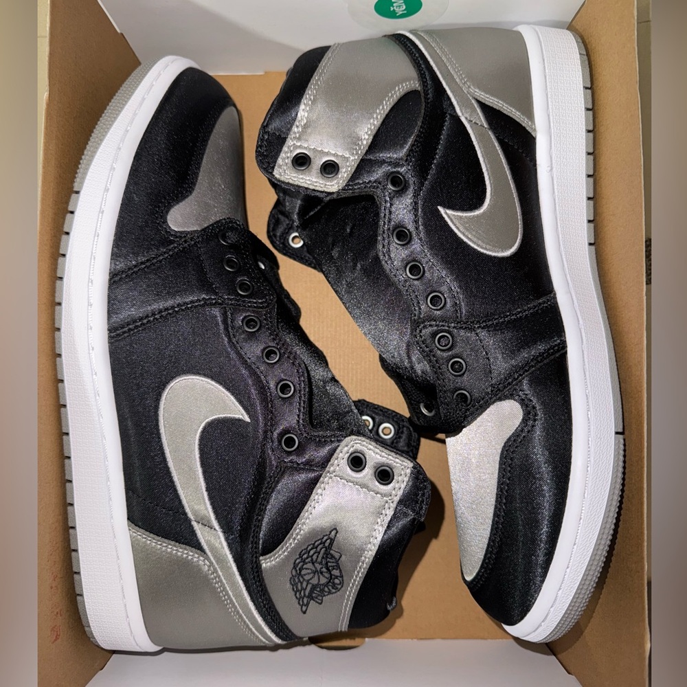 Men’s Air Jordan 1 Retro High OG Satin Shadow